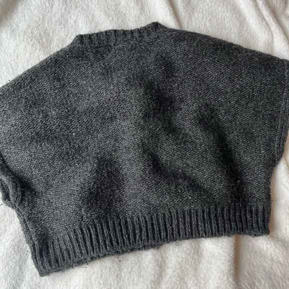 ZARA Toddler Sweater - Picture 2 of 3